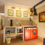 Lalasuites Sharis Apartamento *