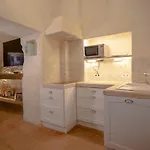Apartamento Lalasuites Sharis *