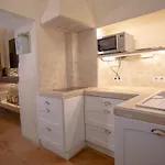 Apartamento Lalasuites Sharis *